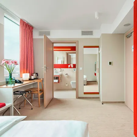 Altus Old Town - Destigo Hotell 3*