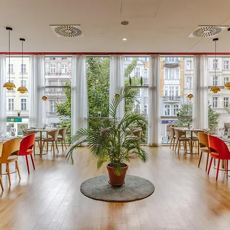 Altus Old Town - Destigo 3* Poznan