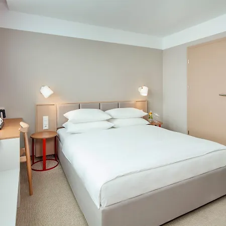 Altus Old Town - Destigo Otel