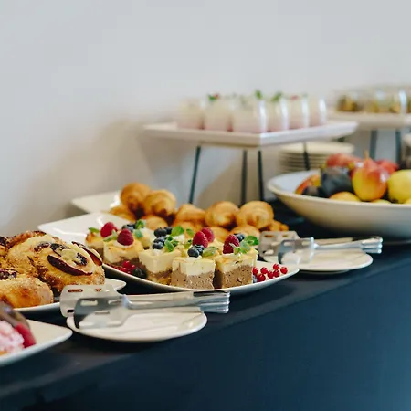 Ξενοδοχείο Altus Old Town - Destigo