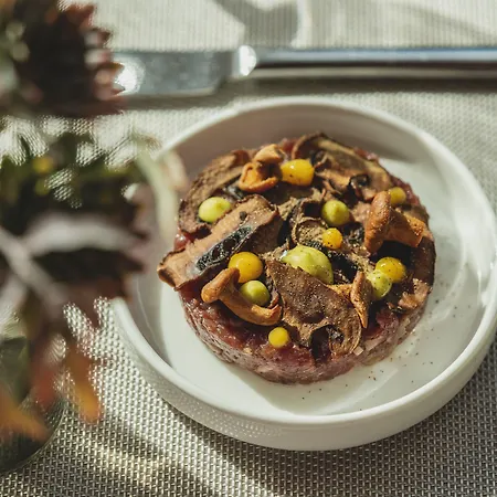 Otel Altus Old Town - Destigo