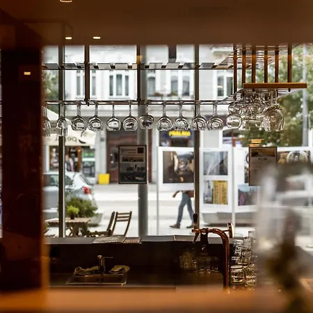 Hotel Altus Old Town - Destigo