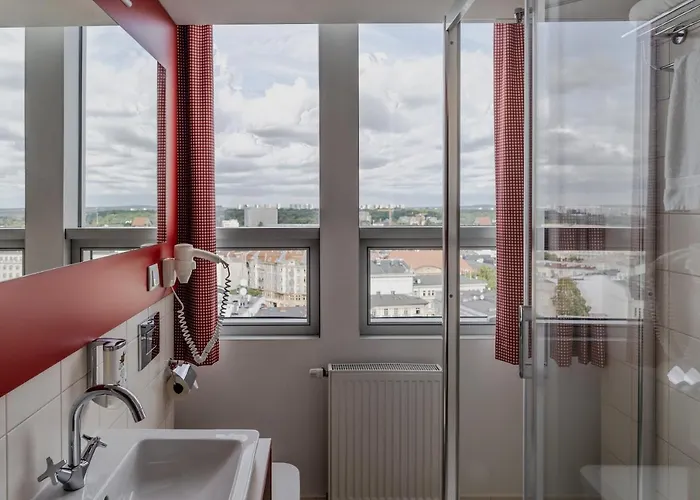 Hotel Altus Old Town - Destigo