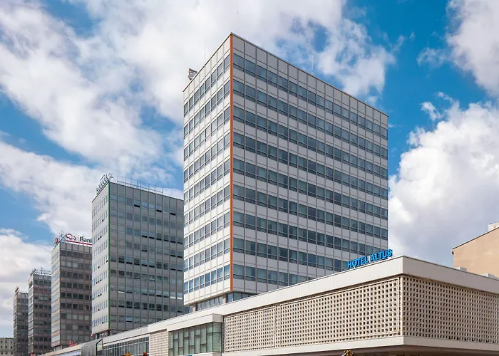 Altus Old Town - Destigo 3* Poznań